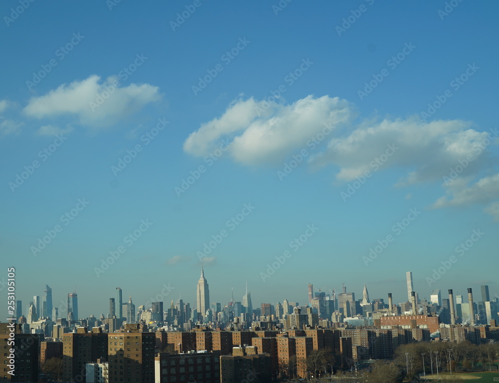 Fototapeta premium NYC view from Williamsburg bridge 