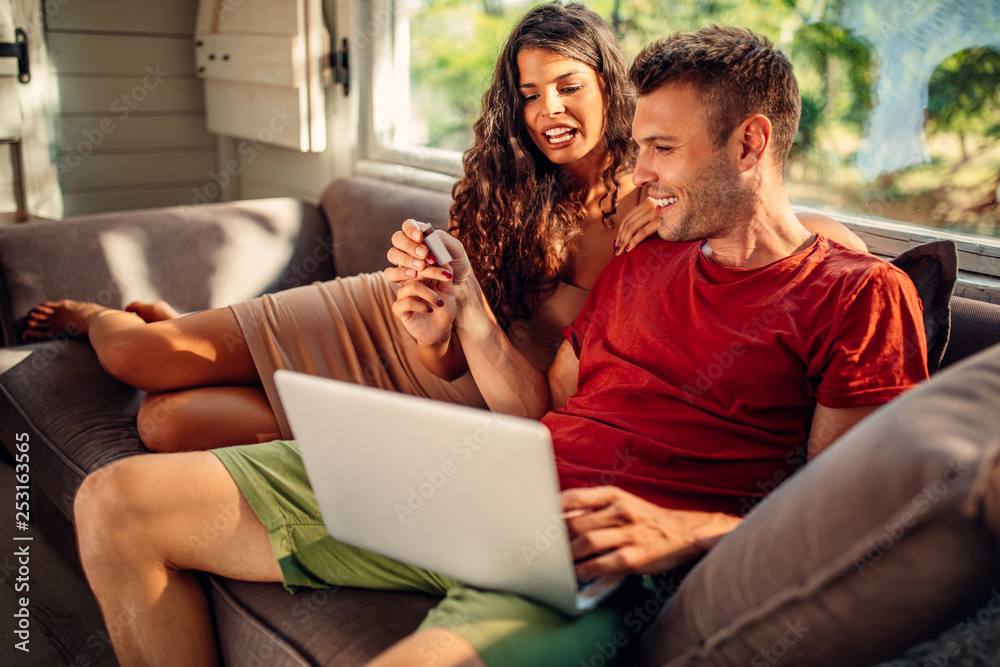 Ready to make a purchase online Ready to make a purchase online