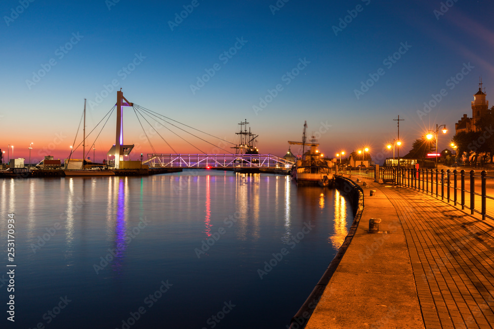 Fototapeta premium Pedestrian Bridge in Ustka