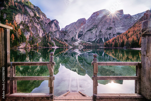 Steg in den See Pragser Wildsee 