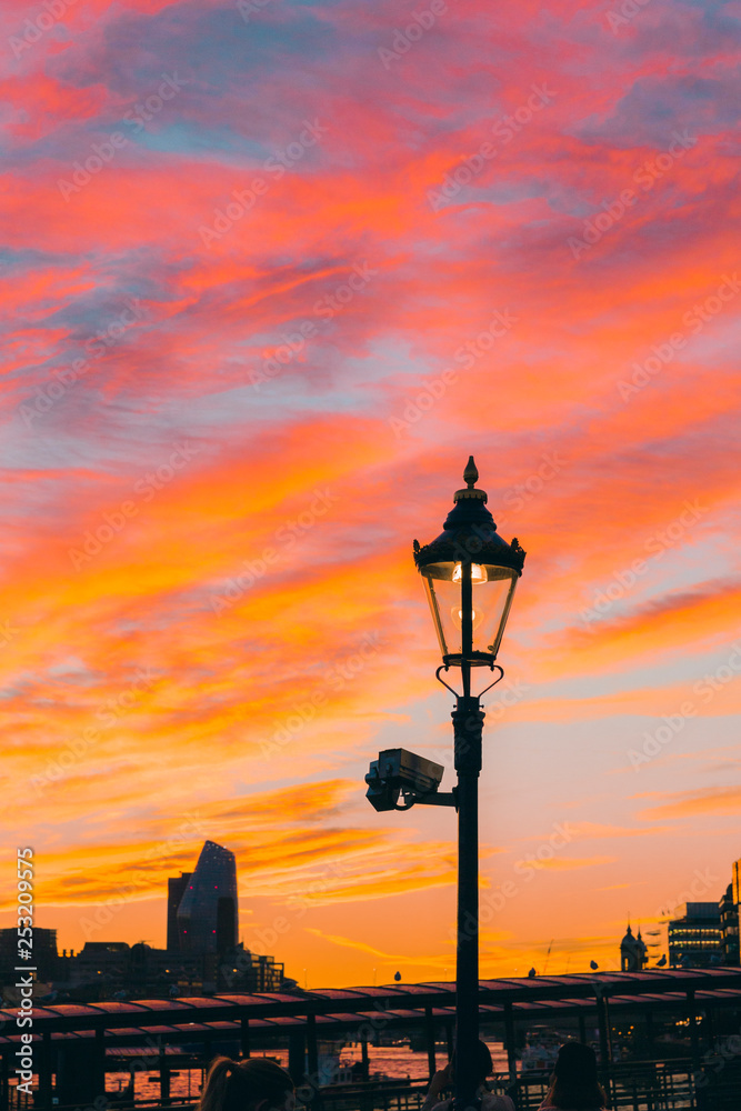 Fototapeta premium Beautiful London Sunset