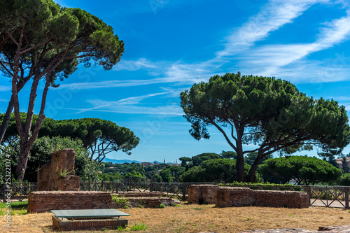Canvas Print The ancient ruins at the Roman Forum, Palatine hill in Rome