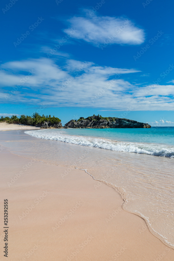 The idyllic sandy beach at Horseshoe Bay, on the island of Bermuda
