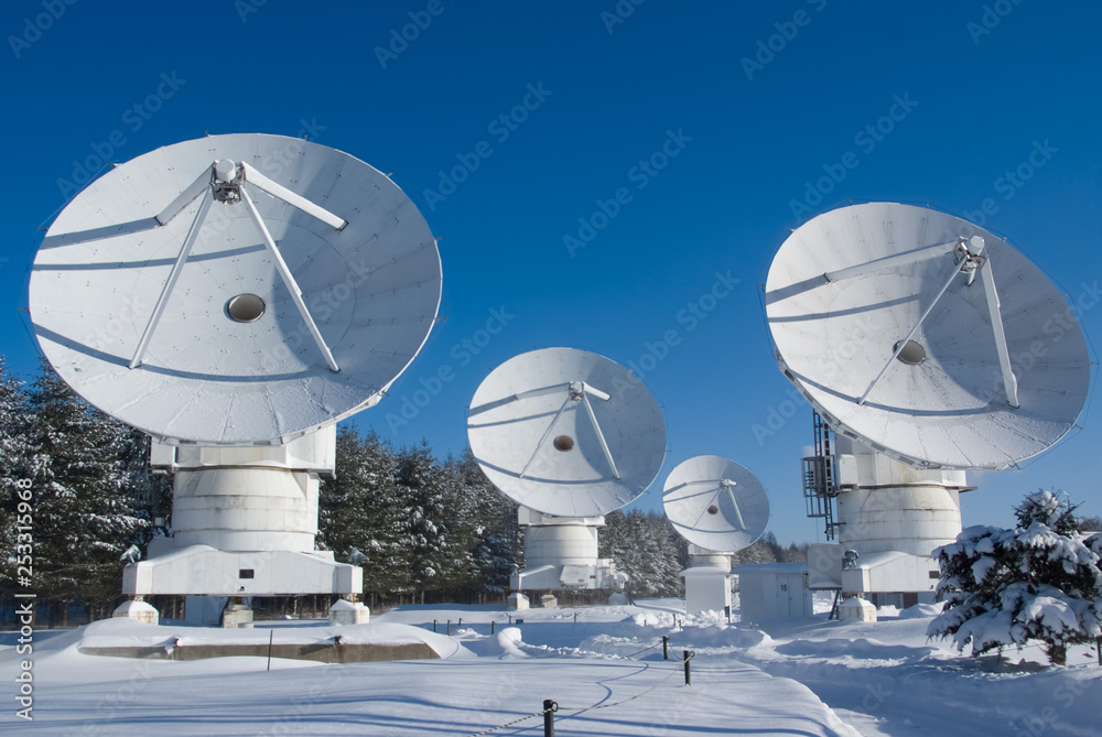 Radio telescope - 電波望遠鏡