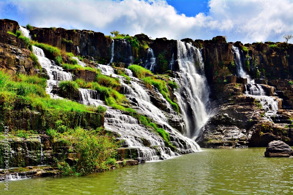 Fototapeta premium Waterfall 