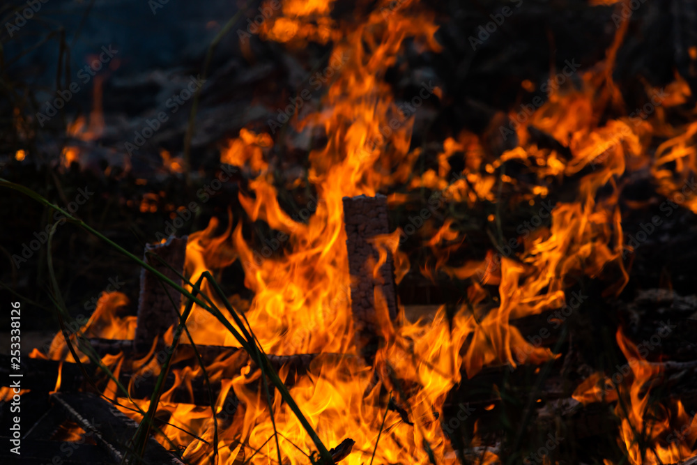 Burning down fire. Last embers and ashes Burning down fire. Last embers and ashes