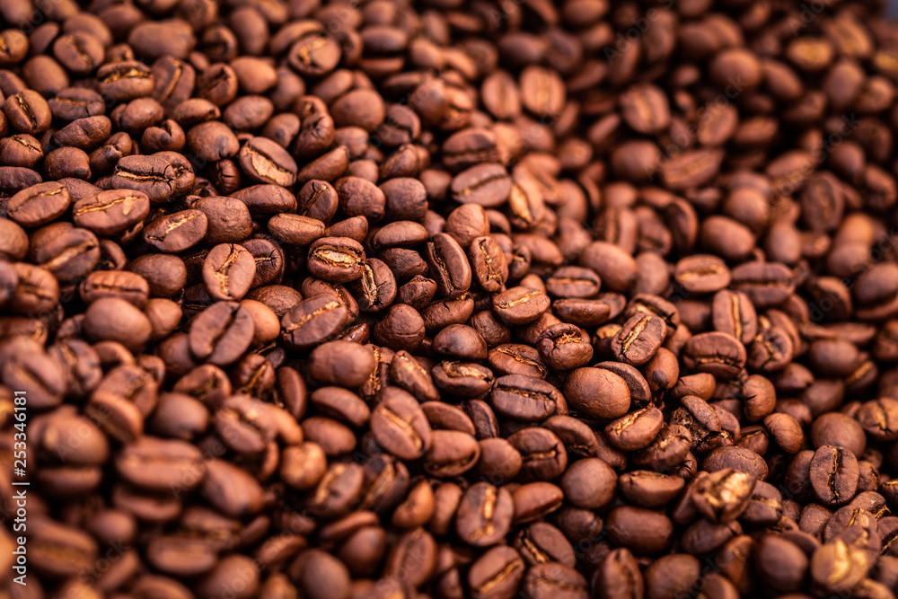 Fototapeta premium Roasted coffee beans background