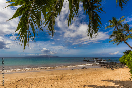 Fototapeta Naklejka Na Ścianę i Meble -  Find your own beach, Maui, Hawaii