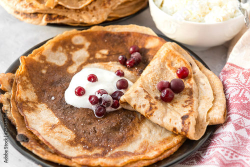 pancakes, pancakes with sour cream, pancakes with berries,