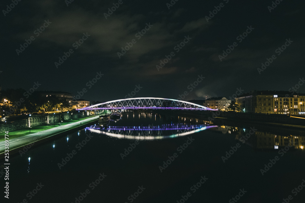 Obraz premium Kraków nocą