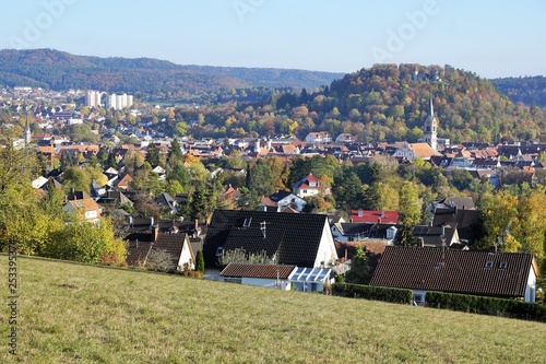 Die Burg Honberg ist die Ruine einer Gipfelburg oberhalb es Donautals auf dem gleichnamigen Honberg auf 739 m ü. NN inmitten der an der Donau gelegenen baden-württembergischen Kreisstadt Tuttlingen g photo