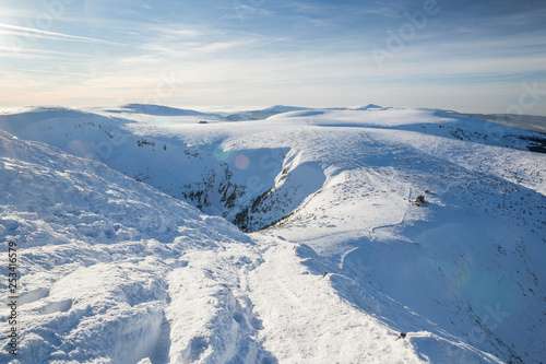 Titel: View from the highest mountain of the Krkonose (Czech Republic) in winter © Alexander Erdbeer