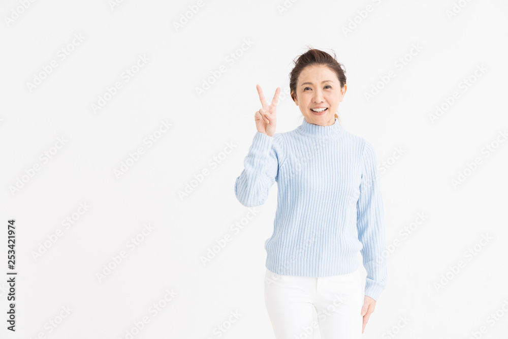 笑顔のシニア女性 笑顔のシニア女性