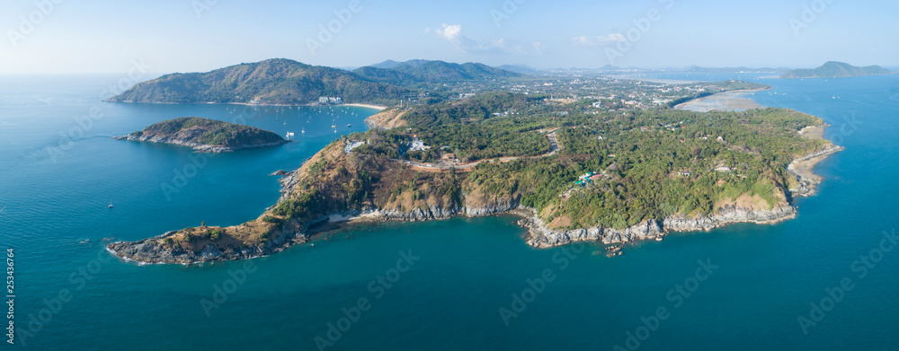 Obraz premium Aerial view drone shot of panorama laem promthep cape,beautiful scenery andaman sea in summer season,phuket thailand Beautiful travel background and website design nature background