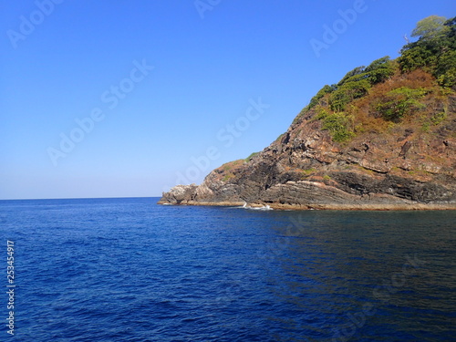 ダイビング・クルーズで訪れるアンダマン海の島