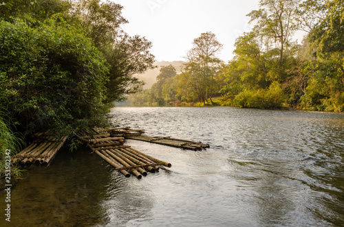 The sun shone brightly on the morning of a beautiful river.