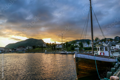 Norwegen Jørpeland Hafen Sonnenuntergang photo