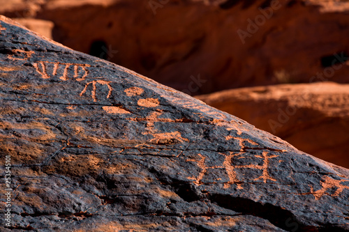 Petroglyphen im Valley of Fire State Park in Nevada, USA