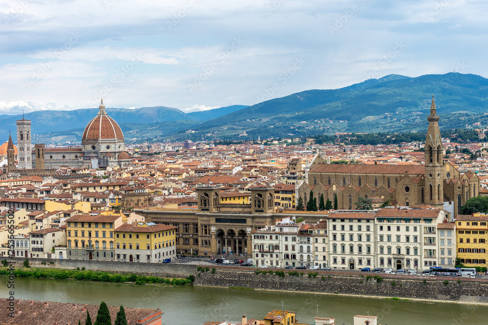 Fototapeta premium Panaromic view of Florence with Basilica Santa Croce and Duomo viewed from Piazzale Michelangelo (Michelangelo Square)