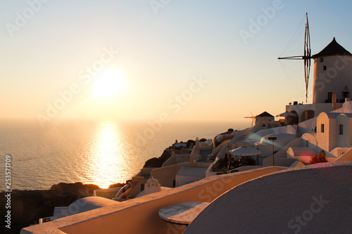 Fototapeta Naklejka Na Ścianę i Meble -  Oia town sunset view in Santorini island, Greece