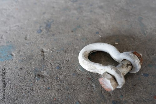Shackle inspection and color coat