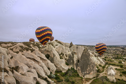 Goreme, Turkey: Hot air balloons in Goreme, Turkey