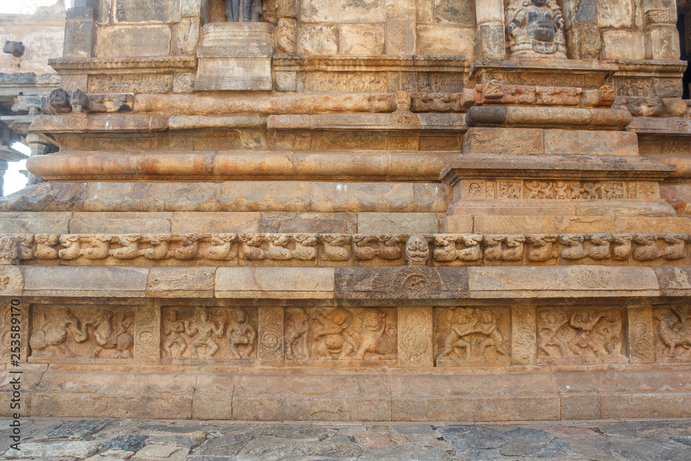 Naklejka premium Airavateswara temple&nbsp;constructed by the&nbsp;Rajaraja Chola II&nbsp;in the 12th century AD. The temple is a recognised&nbsp;UNESCO World&nbsp;heritage monument Kumbakonam,Darasuram,Tamilnadu,india
