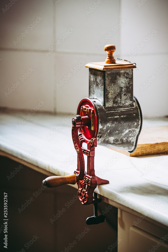 Hachoir à Viande Ancien SWM Numéro 8 Sur étau - Hauteur 29,5 Cm - Objet De Collection