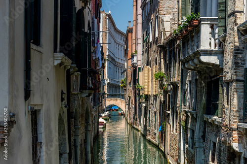 The narrow canal of Venice, Italy © SkandaRamana