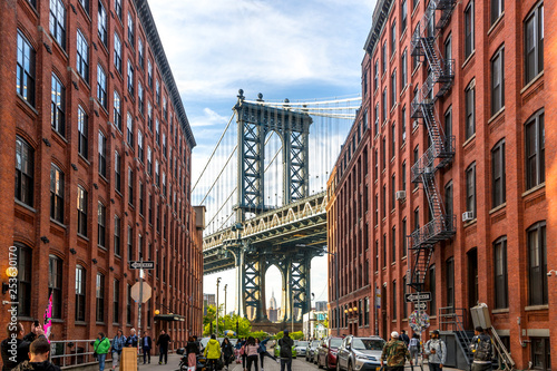 Blick auf die Manhattan Bridge von Dumbo aus  New York City  USA 