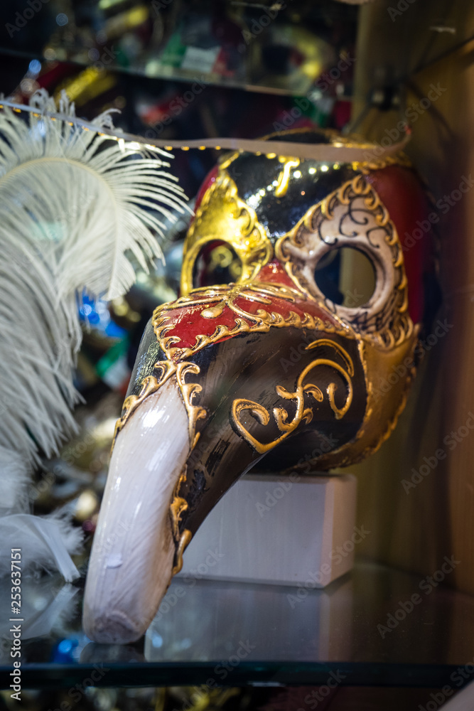 Obraz premium Italy, Venice, a close up of a Venetian mask
