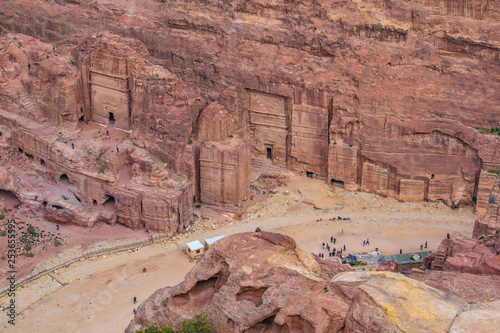Φωτογραφία Aerial view of royal tombs in Petra, Jordan