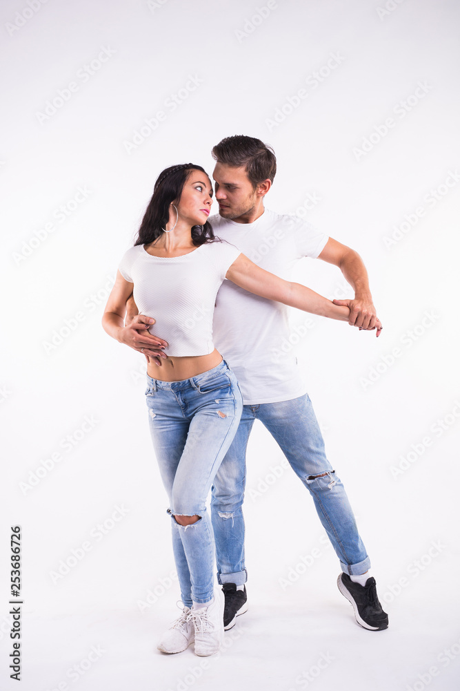 Energetic Couple Dance Poses [6] - CLIP STUDIO ASSETS