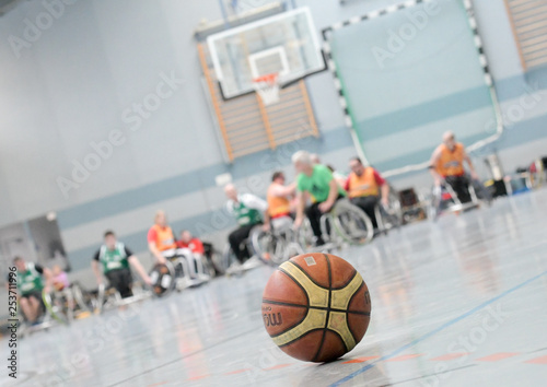 Rollstuhl-Basketball