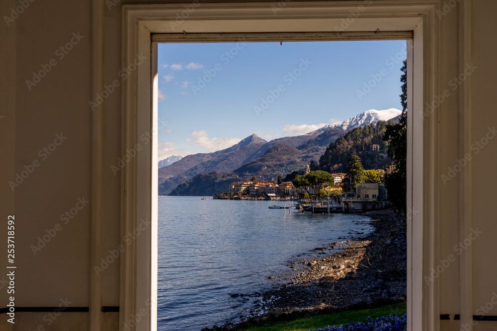 Fototapeta Italy, Bellagio, Lake Como viewed through window
