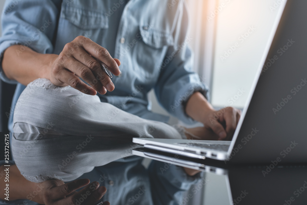Casual business, E learning Casual business, E learning