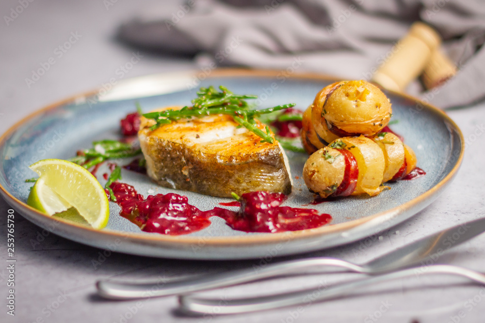 Zanderfilet mit Chorizo-Kartoffel-Spießen