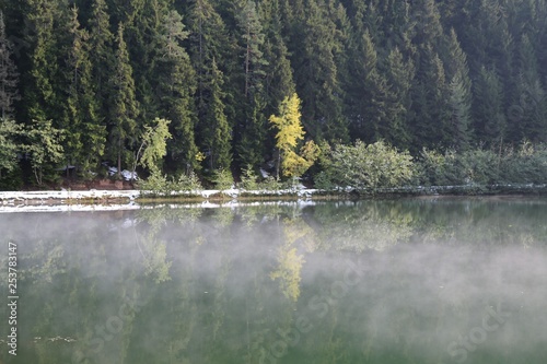Fototapeta Naklejka Na Ścianę i Meble -  gorgeous lake landscape photos.artvin/savsat/turkey