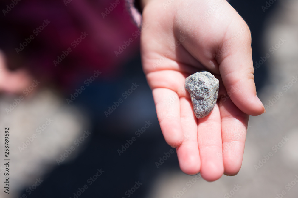 One mans trash is another mans treasure, finders keepers One mans trash is another mans treasure, finders keepers