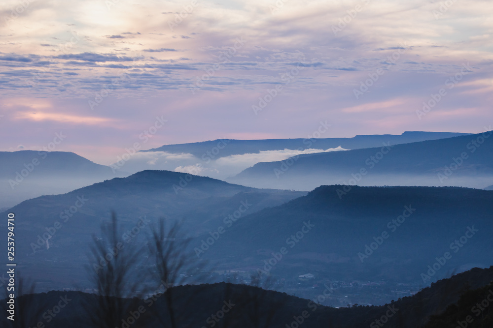 Obraz premium sunrise in the mountains