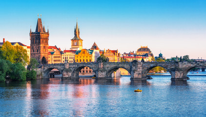 Fototapete Prag Malerischer Blick auf das historische Zentrum von Prag, Gebäude und Wahrzeichen der Altstadt, Prag, Tschechische Republik  © Rastislav Sedlak SK