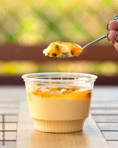 Mousse passionfruit