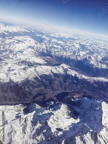 Mountain, sight from a airplane window. Berge, Sicht aus einem Flugzeugfenster.