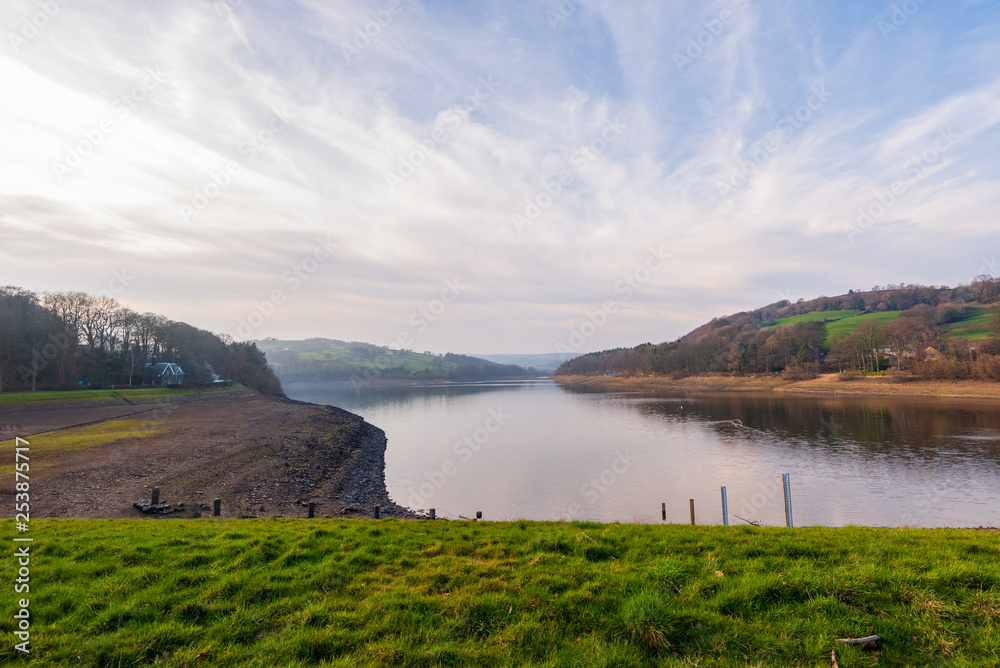 A beautiful spring dat at Damflask Reservoir in the Peak District