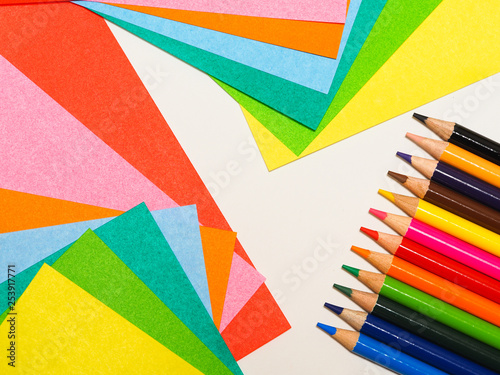 カラフルな文房具