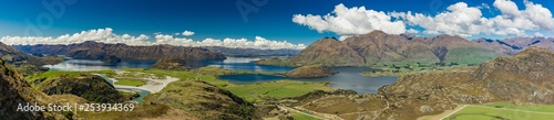 Skalista góra i Diamentowy jezioro w Mt Aspiruje parku narodowym, Wanaka, Nowa Zelandia