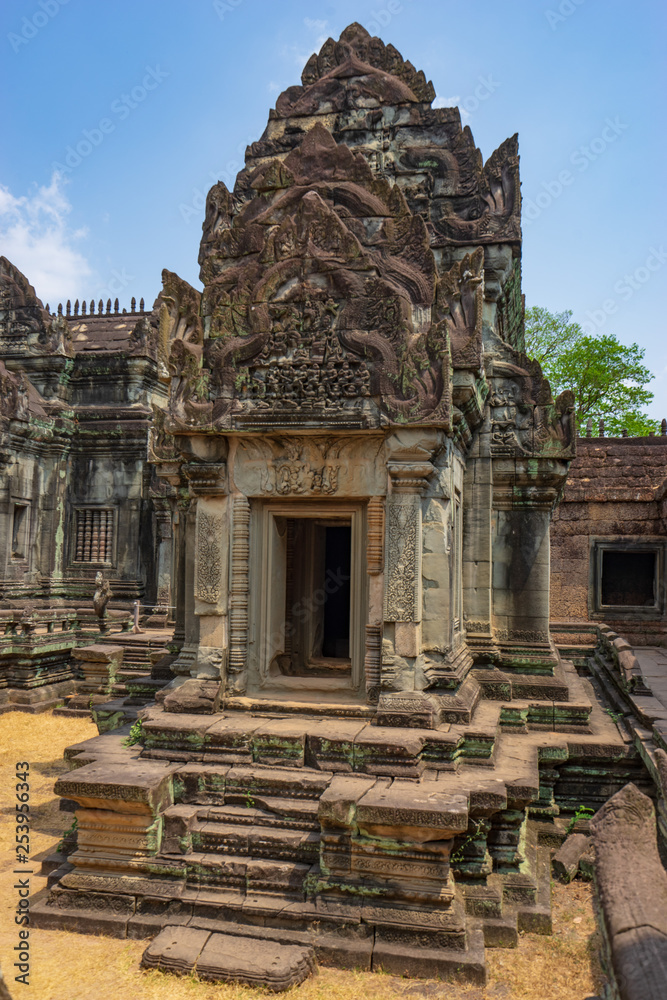 Naklejka premium Library and inner court of Banteay Samre temple, Cambodia