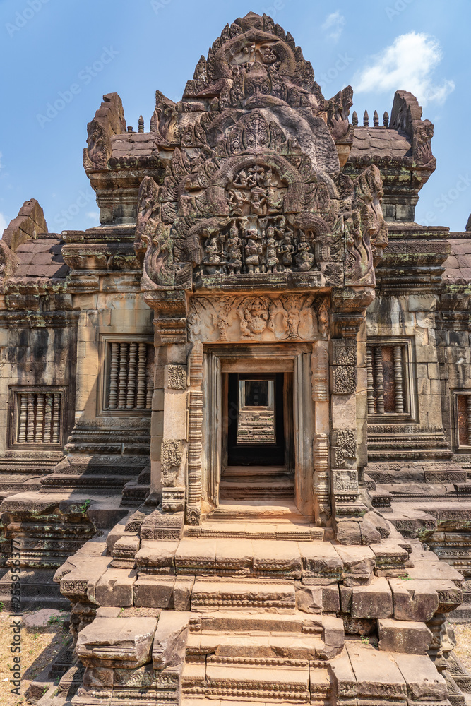 First enclosure wall gopuram (entrance) of Banteay Samre temple, Cambodia