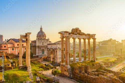 Canvastavla Roman Forum in Rome, Italy with ancient buildings and landmarks