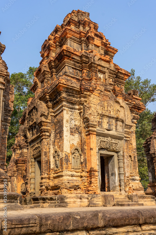 Preah Ko temple, Cambodia: sanctuary